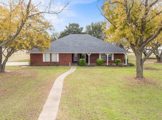 316 Sanchez Ct, Weatherford, TX 76088