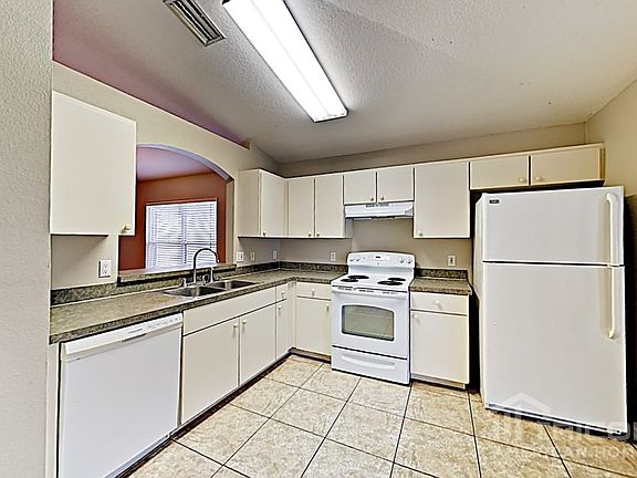 5th image of 8413 Quarter Horse Dr