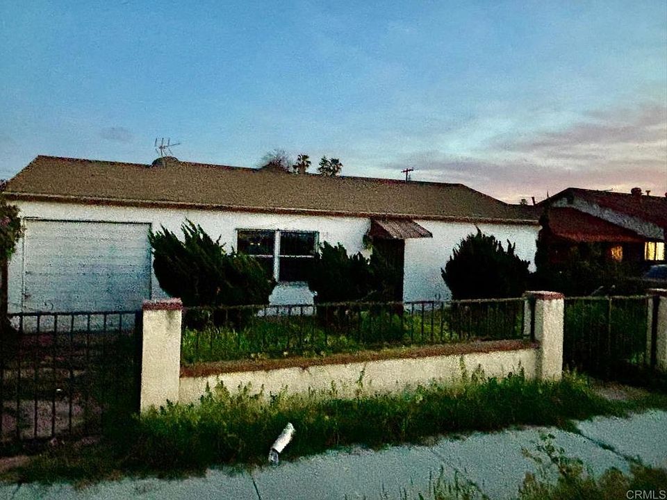 2nd image of 572 Vance St