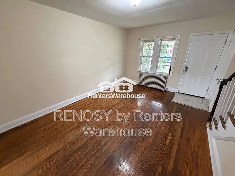 3 bed, 2.0 bath, 1212 sqft, $1,450 — Photo 4