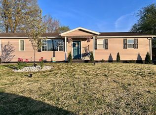 132 Locust Dr, Mineral Wells, WV 26150