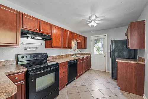 620 73rd St Photo 1