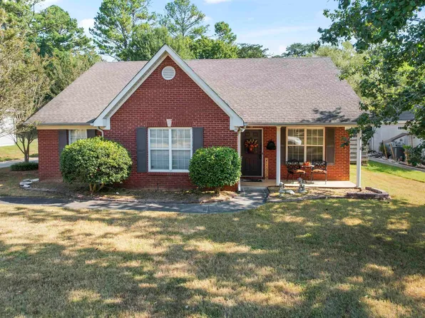 1342 Rowan Springs Dr, Leeds, AL 35094