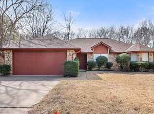 6302 Brookgate Dr, Arlington, TX 76016