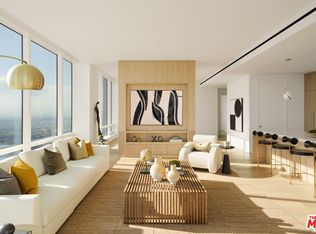 1000 W 8th St #PENTHOUSE 5902, Los Angeles, CA 90017