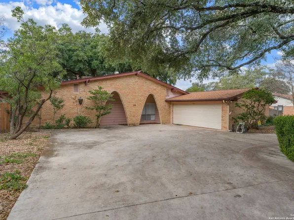 105 Trillium Ln, San Antonio, TX 78213