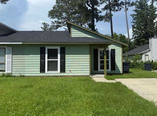 163 Village Cir, Jacksonville, NC 28546