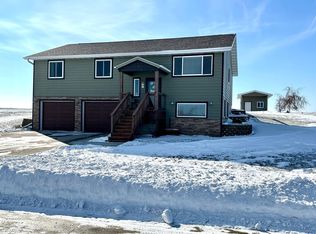 151 W Bay Rd, Lake Park, IA 51347