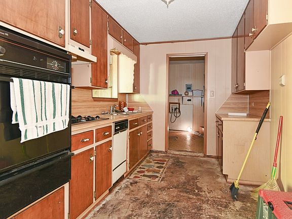 4th image of 528 N Stefka Dr