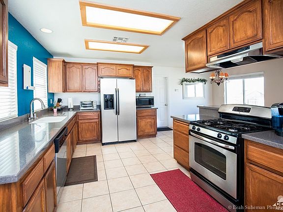 4th image of 8581 Golden Meadow Dr