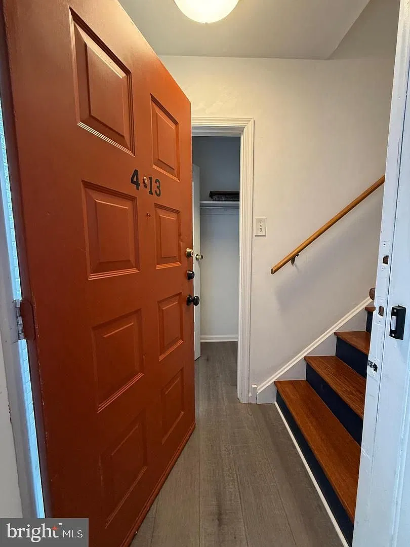 3 bed, 2.0 bath, 1500 sqft, $2,700 — Photo 2