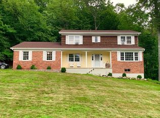 17 Lake Dr, Somers, NY 10589