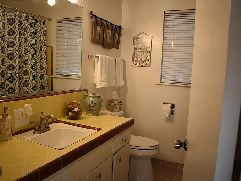 941 Wadsworth Ave — Photo 33