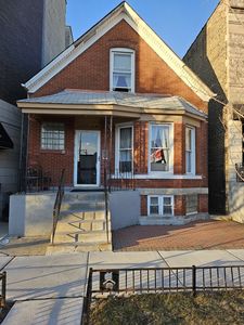(Undisclosed Address), Chicago, IL, 60647
