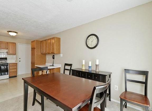 3rd image of 3600 Candlewyck Club Dr APT B