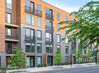 701 N Henry St #413, Alexandria, VA 22314