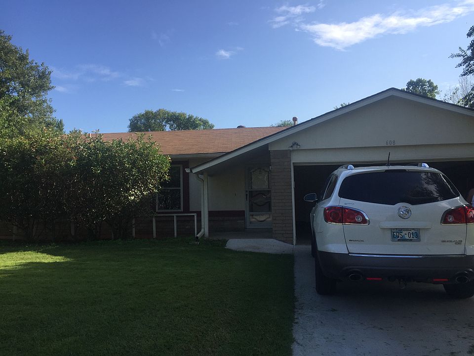1st image of 608 E 138th Pl