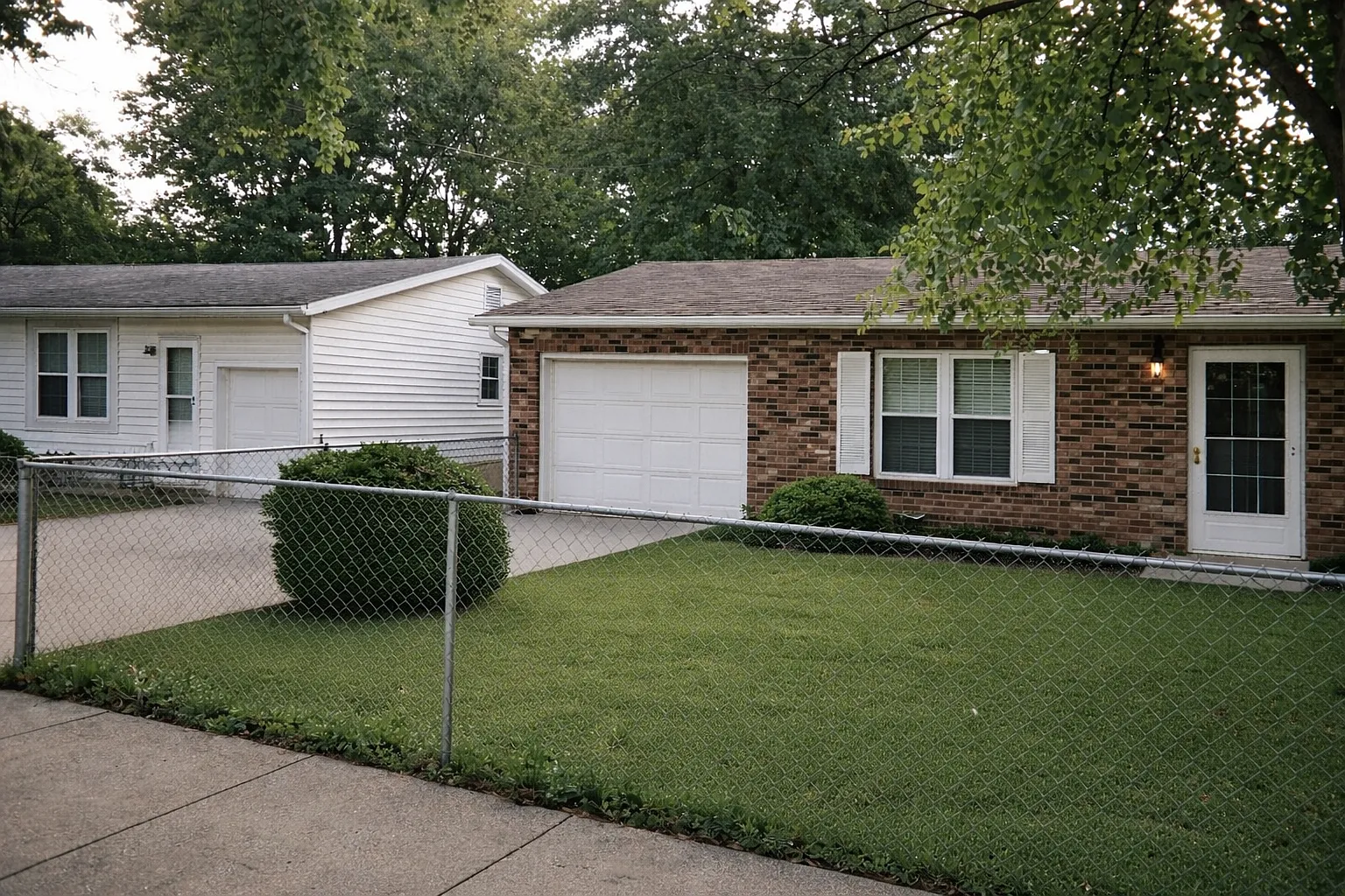 3 bed, 960 sqft, $1,600 — Photo 1