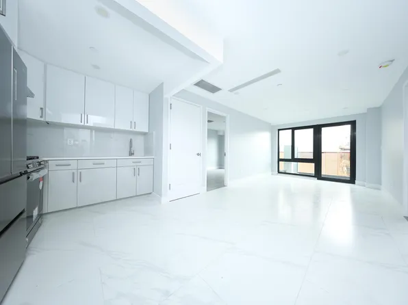 643 5th Avenue image 1 of 14