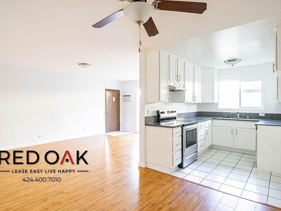 1st image of 17348 Burbank Blvd #4