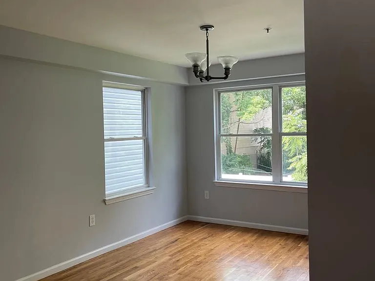565 Hawthorne Ave #3 — Photo 3