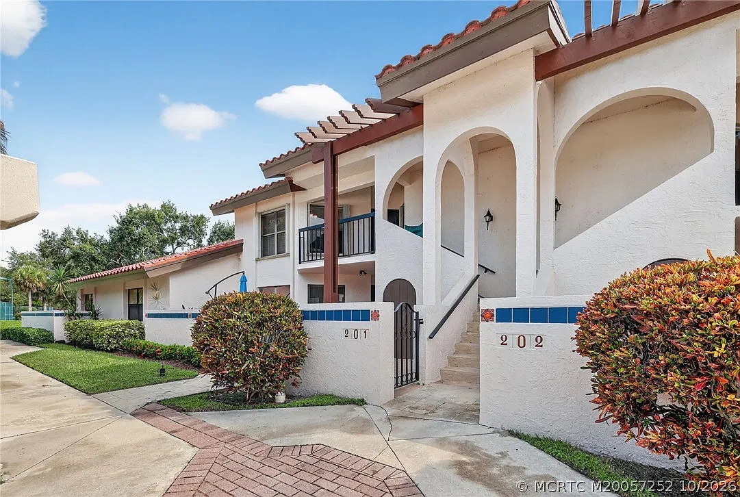 2 bed, 2.0 bath, 1506 sqft, $2,500 — Photo 2
