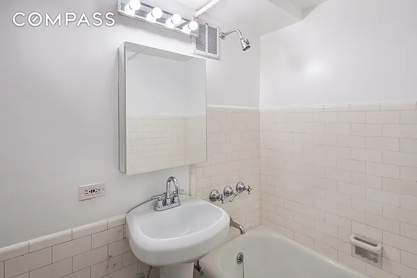 Rented by Compass | media 11