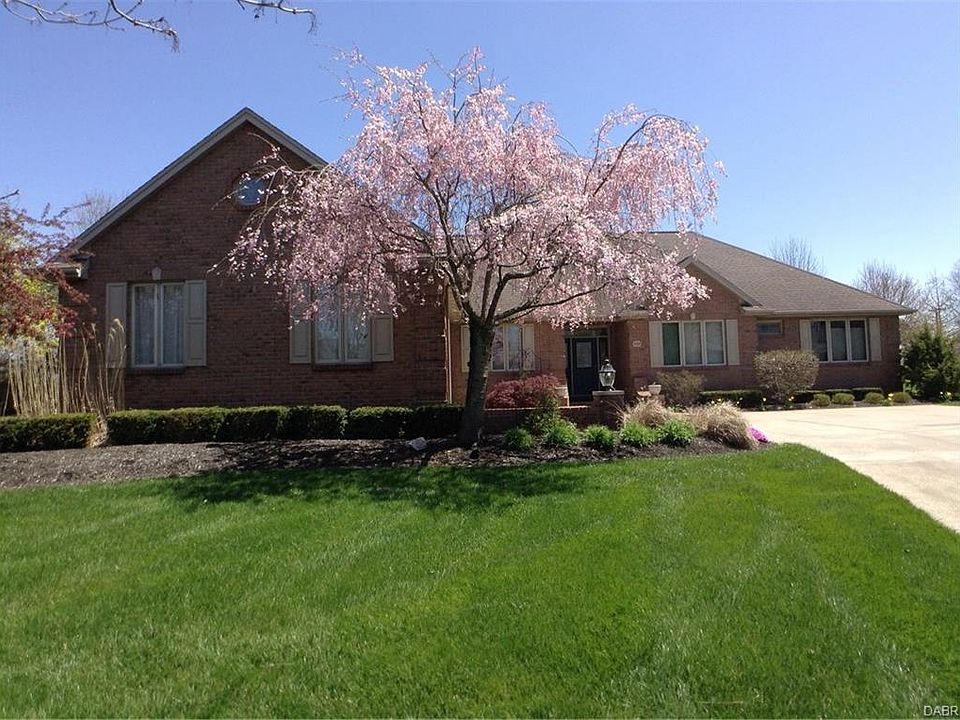 1st image of 528 Primrose Ln