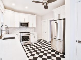 17 Walnut St, Summit, NJ 07901