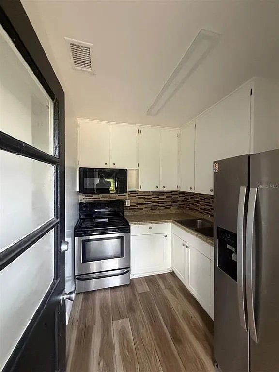 2 bed, 1.0 bath, 980 sqft, $1,995 — Photo 4