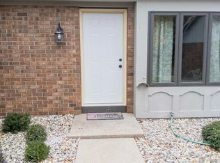 825 Apple Blossom Ln, Holland, MI 49423
