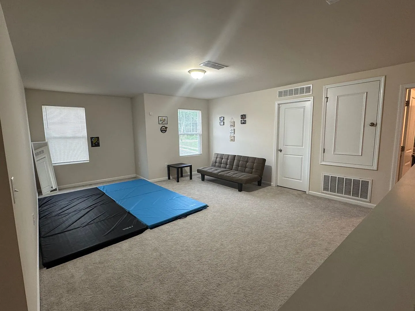 Room in 5 Bedroom Home at Justice Union Ct — Photo 4