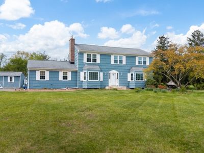 18 Weavers Ln, Whitehouse Station, NJ, 08889
