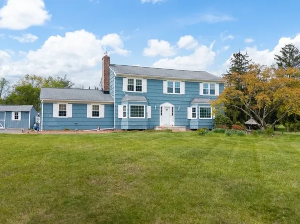 18 Weavers Ln, Readington Twp., NJ 08889