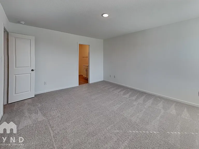 7127 Sapphire Rdg — Photo 13