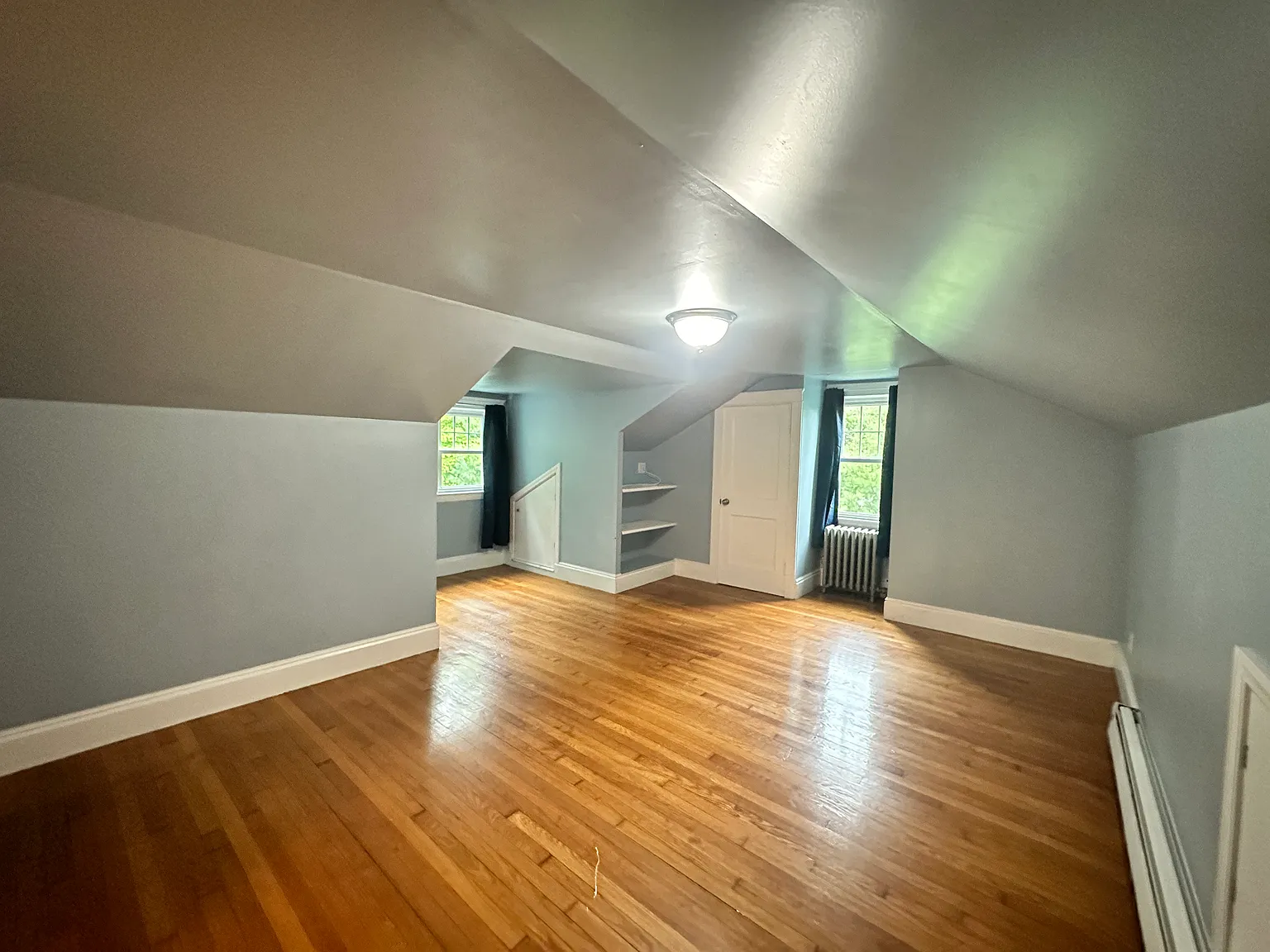 2 bed, 1350 sqft, $2,995 — Photo 2