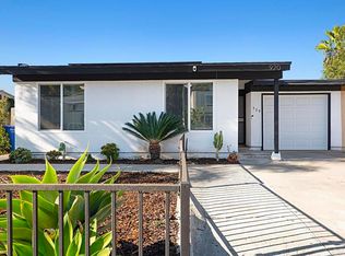 920 Raintree Pl, Vista, CA 92084