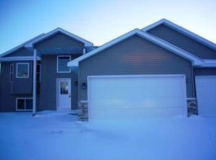 6334 Marshall Ave NE, Albertville, MN 55301