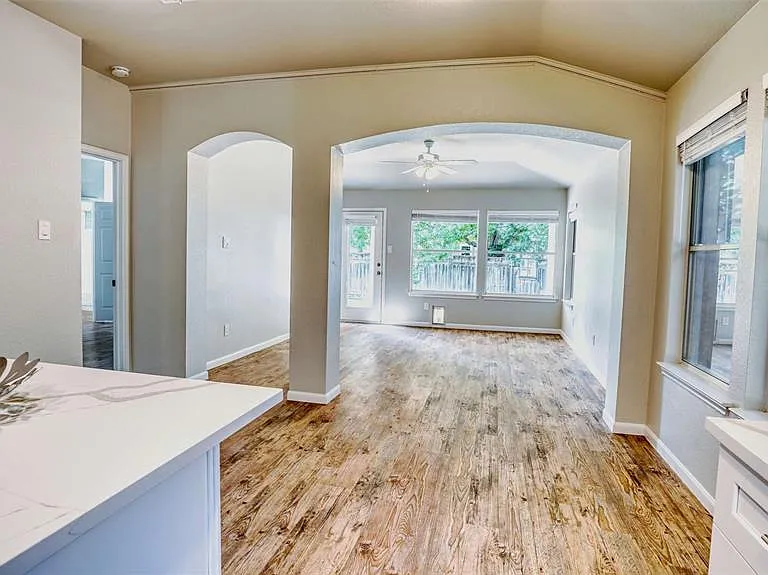 711 House Creek Dr — Photo 9