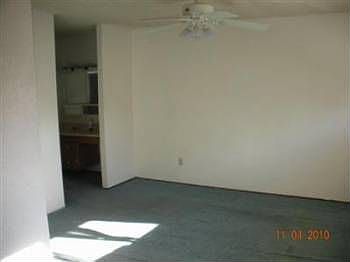 3rd image of 6060 Valley Hi Dr