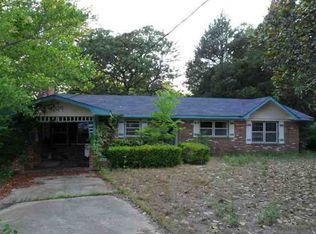 107 Greenwood Ct, Ozark, AL 36360