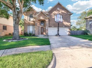 8823 Hedgestone Ct, La Porte, TX 77571