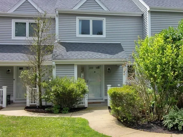 24 Westcliff Dr, Plymouth, MA 02360