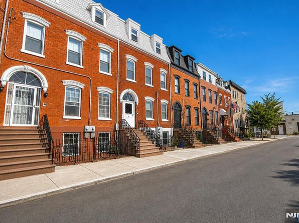 108 Bruen St