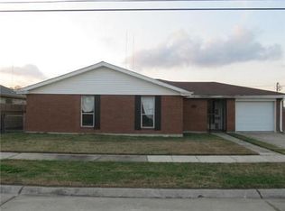 3820 Mumphrey Rd, Chalmette, LA 70043