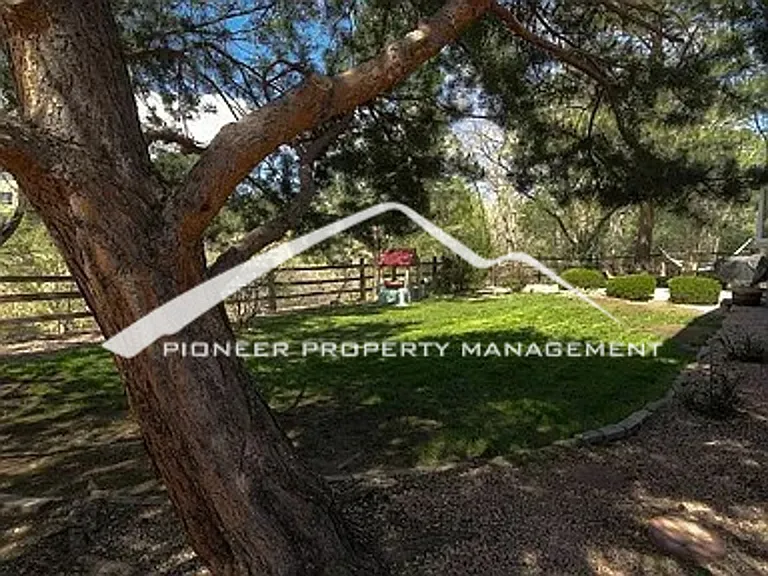 223 Dolomite Dr — Photo 25