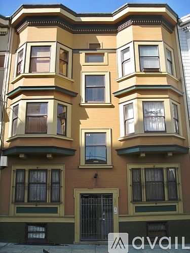 1st image of 152 Lily St #2