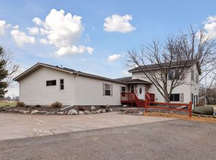 34115 Malmberg Ave, Lindstrom, MN 55045