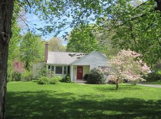 43 Bennett Rd, Wilbraham, MA 01095