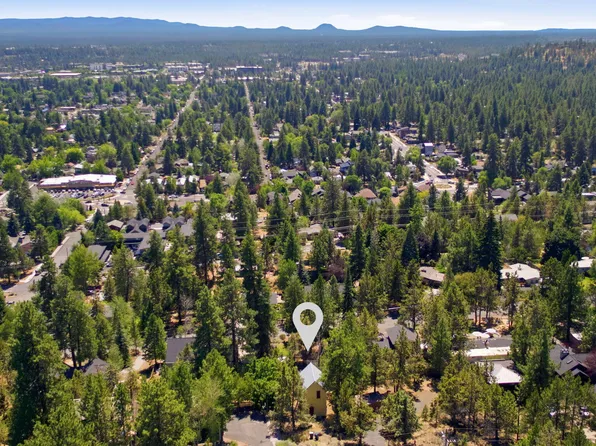 1265 NW Saginaw Ave, Bend, OR 97703